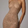 Soraya – Transparentes, verziertes Abendkleid mit hohem Ausschnitt in Mandel Soraya – Transparentes, verziertes Abendkleid mit hohem Ausschnitt in Mandel