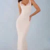 Sorelle Modal-Midaxi-Kleid mit Spitzenbesatz in Elfenbein Sorelle Modal-Midaxi-Kleid mit Spitzenbesatz in Elfenbein