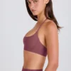 Sport-BH mit Rundhalsausschnitt und Neckholder in Acai Sport-BH mit Rundhalsausschnitt und Neckholder in Acai