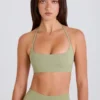 Sport-BH mit U-Ausschnitt und Neckholder in Matcha Sport-BH mit U-Ausschnitt und Neckholder in Matcha