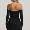 Stasia Modal-Minikleid mit schulterfreiem Ausschnitt und A-Linien-Schnitt in Schwarz Stasia Modal-Minikleid mit schulterfreiem Ausschnitt und A-Linien-Schnitt in Schwarz