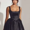 Sueno Minikleid aus gewebtem Taft in Tiefschwarz Sueno Minikleid aus gewebtem Taft in Tiefschwarz