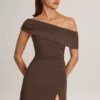 Suhana Modal Asymmetrisches A-Linien-Minikleid in Schokoladenbraun Suhana Modal Asymmetrisches A-Linien-Minikleid in Schokoladenbraun
