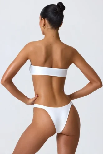 Sunray verzierte Cheeky-Bikinihose mit breiten Trägern in Weiß