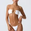 Sunray verzierte Cheeky-Bikinihose mit breiten Trägern in Weiß Sunray verzierte Cheeky-Bikinihose mit breiten Trägern in Weiß