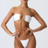 Sunray verzierte Cheeky-Bikinihose mit breiten Trägern in Weiß Sunray verzierte Cheeky-Bikinihose mit breiten Trägern in Weiß