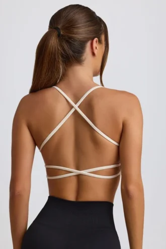 Super Sculpt nahtloser rückenfreier Sport-BH in Weiß