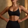 Super Sculpt Seamless Cross-Back Sport-BH in Schwarz Super Sculpt Seamless Cross-Back Sport-BH in Schwarz