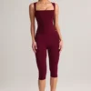 Suri Modal Capri-Leggings mit mittlerer Leibhöhe in Weinrot Suri Modal Capri-Leggings mit mittlerer Leibhöhe in Weinrot