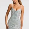 Svana verziertes Minikleid mit V-Ausschnitt und A-Linie in Silber Svana verziertes Minikleid mit V-Ausschnitt und A-Linie in Silber