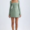 Taesha strukturiertes Minikleid mit Tulpenrock und quadratischem Ausschnitt in Khaki-Grün Taesha strukturiertes Minikleid mit Tulpenrock und quadratischem Ausschnitt in Khaki-Grün