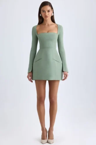 Taesha strukturiertes Minikleid mit Tulpenrock und quadratischem Ausschnitt in Khaki-Grün