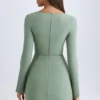 Taesha strukturiertes Minikleid mit Tulpenrock und quadratischem Ausschnitt in Khaki-Grün Taesha strukturiertes Minikleid mit Tulpenrock und quadratischem Ausschnitt in Khaki-Grün