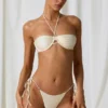 Tahiti Bikinioberteil mit Bügeln und Neckholder in Perlweiß Tahiti Bikinioberteil mit Bügeln und Neckholder in Perlweiß