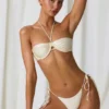 Tahiti Bikinioberteil mit Bügeln und Neckholder in Perlweiß Tahiti Bikinioberteil mit Bügeln und Neckholder in Perlweiß