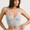 Tanktop aus grobem Strick in Grau meliert Tanktop aus grobem Strick in Grau meliert