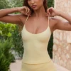 Tanktop mit gekreuzten Trägern in Lemon Tanktop mit gekreuzten Trägern in Lemon