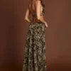 Tarsia Maxikleid mit tiefem Ausschnitt und Cut-outs im Leopardenmuster Tarsia Maxikleid mit tiefem Ausschnitt und Cut-outs im Leopardenmuster