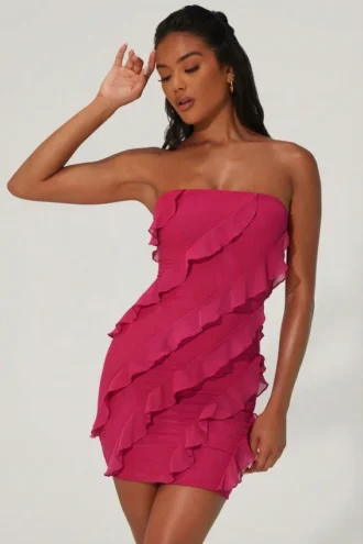 Tatiana Bandeau-Minikleid mit Rüschen in Fuchsia