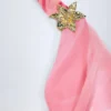 Taveuni Maxikleid mit Wasserfallausschnitt und Metallverzierungen in rosa Orchideenprint Taveuni Maxikleid mit Wasserfallausschnitt und Metallverzierungen in rosa Orchideenprint