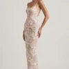 Tavira Maxikleid mit U-Ausschnitt und Rückenausschnitt, verziert, in Elfenbein Tavira Maxikleid mit U-Ausschnitt und Rückenausschnitt, verziert, in Elfenbein