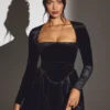 Tera Velvet Langarm-Korsett-Minikleid in Tiefschwarz Tera Velvet Langarm-Korsett-Minikleid in Tiefschwarz