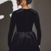 Tera Velvet Langarm-Korsett-Minikleid in Tiefschwarz Tera Velvet Langarm-Korsett-Minikleid in Tiefschwarz