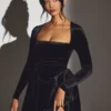 Tera Velvet Langarm-Korsett-Minikleid in Tiefschwarz Tera Velvet Langarm-Korsett-Minikleid in Tiefschwarz