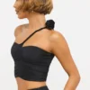 Tesia Slinky Jersey-Oberteil mit Rosenverzierung und asymmetrischem Ausschnitt in Schwarz Tesia Slinky Jersey-Oberteil mit Rosenverzierung und asymmetrischem Ausschnitt in Schwarz