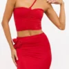 Tesia Slinky Jersey Rose Detail Asymmetrisches Oberteil in Scharlachrot Tesia Slinky Jersey Rose Detail Asymmetrisches Oberteil in Scharlachrot
