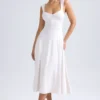 Thandie Midaxi-Kleid mit Herzausschnitt und Rüschen in Elfenbein Thandie Midaxi-Kleid mit Herzausschnitt und Rüschen in Elfenbein