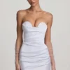 Tirza Minikleid mit gerafftem Korsett in Weiß Tirza Minikleid mit gerafftem Korsett in Weiß