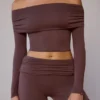 Transparentes, schulterfreies Langarm-Oberteil in Taupe-Braun Transparentes, schulterfreies Langarm-Oberteil in Taupe-Braun