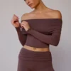 Transparentes, schulterfreies Langarm-Oberteil in Taupe-Braun Transparentes, schulterfreies Langarm-Oberteil in Taupe-Braun