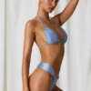 Tropics Triangel-Bikini-Oberteil mit doppelten Trägern in Himmelblau Tropics Triangel-Bikini-Oberteil mit doppelten Trägern in Himmelblau