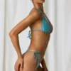 Tropics Triangel-Bikini-Oberteil mit doppelten Trägern in Türkis Tropics Triangel-Bikini-Oberteil mit doppelten Trägern in Türkis