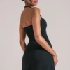 Tula Mid Rise Bodycon Ultra-Mini-Röck mit Schlitz in Schwarz Tula Mid Rise Bodycon Ultra-Mini-Röck mit Schlitz in Schwarz