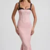 Valentina Midaxi-Kleid mit Lagen- und BH-Details in Rosa mit Polka-Dots Valentina Midaxi-Kleid mit Lagen- und BH-Details in Rosa mit Polka-Dots