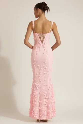 Vasanta – Korragekleid mit Applikationen und weichem U-Ausschnitt in Rosa