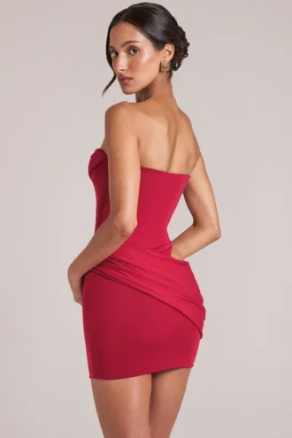 Veda Bandeau Bodycon-Minikleid in Kirschrot