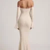 Verena Off-Shoulder-Maxikleid aus Rüschen-Spitze in Elfenbein Verena Off-Shoulder-Maxikleid aus Rüschen-Spitze in Elfenbein