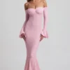 Verena Off-Shoulder-Maxikleid mit Rüschen und Spitze in zartem Rosa Verena Off-Shoulder-Maxikleid mit Rüschen und Spitze in zartem Rosa