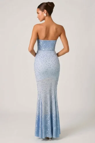Vesna Verziertes Fishtail-Kleid mit Herzausschnitt in Himmelblau