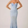 Vesna Verziertes Fishtail-Kleid mit Herzausschnitt in Himmelblau Vesna Verziertes Fishtail-Kleid mit Herzausschnitt in Himmelblau
