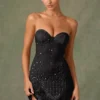Viela verziertes Minikleid mit Herzausschnitt und A-Linie in Schwarz Viela verziertes Minikleid mit Herzausschnitt und A-Linie in Schwarz