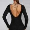 Vienna Langarm-Maxikleid mit Verzierungen und rückenfreiem Ausschnitt in Schwarz Vienna Langarm-Maxikleid mit Verzierungen und rückenfreiem Ausschnitt in Schwarz