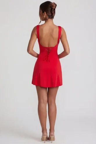 Violetta Minikleid mit Schnürung am Rücken in Rot