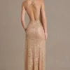 Violette Asymmetrisches One-Shoulder-Maxikleid mit Verzierungen in Beige-Gold Violette Asymmetrisches One-Shoulder-Maxikleid mit Verzierungen in Beige-Gold