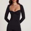 Vionne Soft Jersey Sweetheart Langarm-Mini-Playsuit in Schwarz Vionne Soft Jersey Sweetheart Langarm-Mini-Playsuit in Schwarz