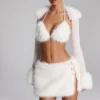 Vira Bolero mit Kunstfellbesatz in Weiß Vira Bolero mit Kunstfellbesatz in Weiß
